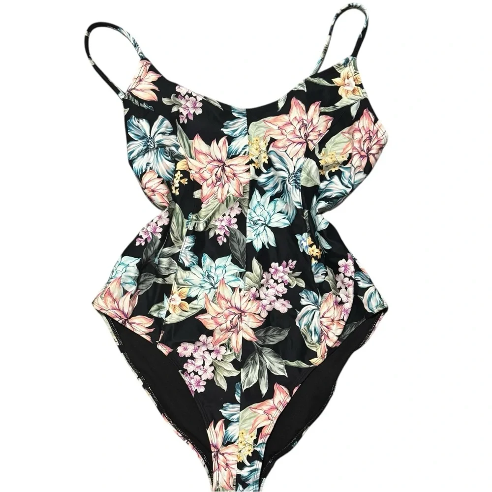 Robert Graham NWT Floral One Piece Swimsuit Tropical Classic‎ Designer Sz 8/M